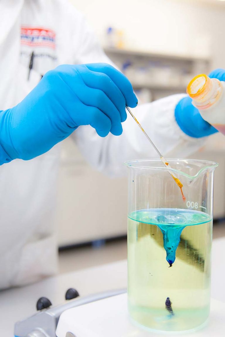 Hygan Leifers Südtirol chemisches Labor Reinigungsmittel Forschung Entwicklung Technologie Innovation
