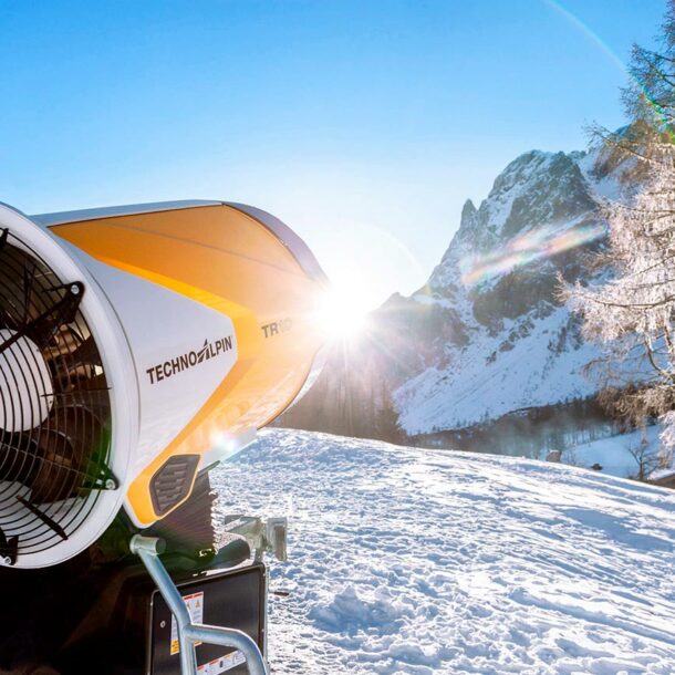TechnoAlpin TR10 Schneeerzeuger Sexten Dreizinnen Rotwand Schnee Winter Skifahren Südtirol