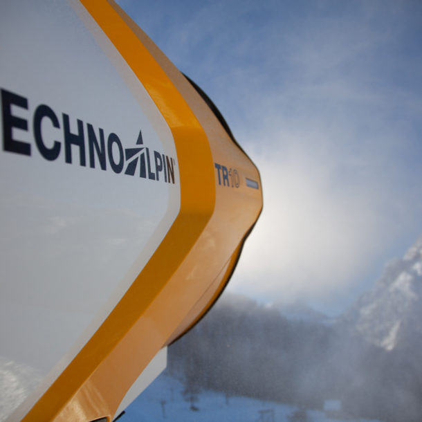 TechnoAlpin TR10 Schneekanone Sexten Dreizinnen Rotwand Winter Skipiste Südtirol