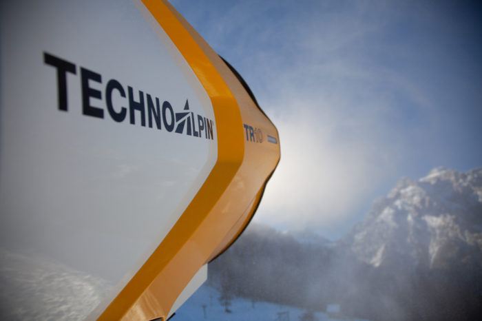 TechnoAlpin TR10 Schneekanone Sexten Dreizinnen Rotwand Winter Skipiste Südtirol